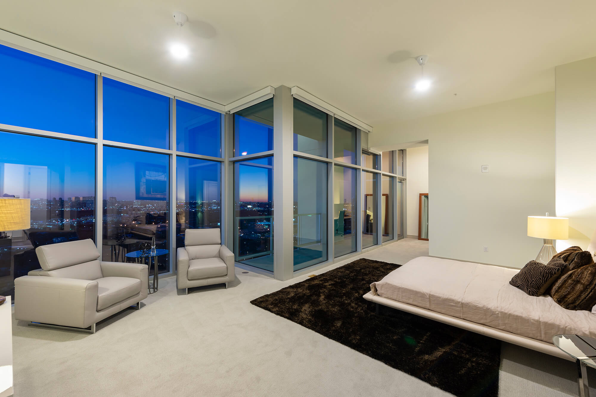 Luxury Penthouse - 